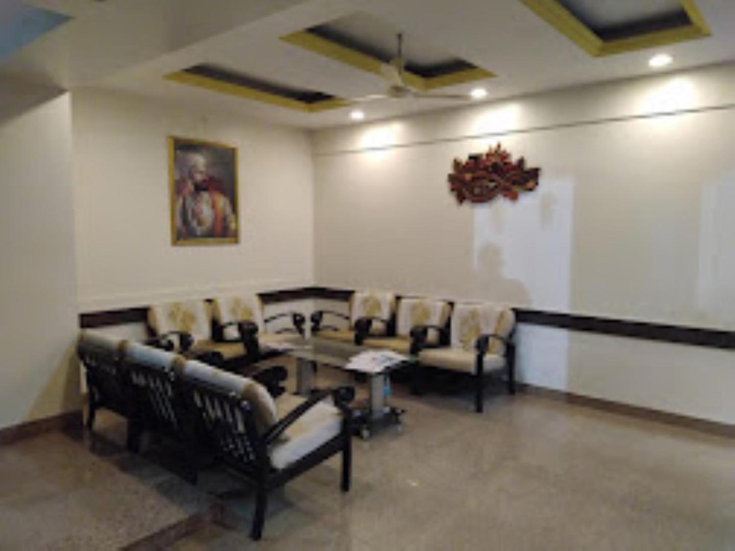 Hotel Maratha Palace,Satara Exterior foto