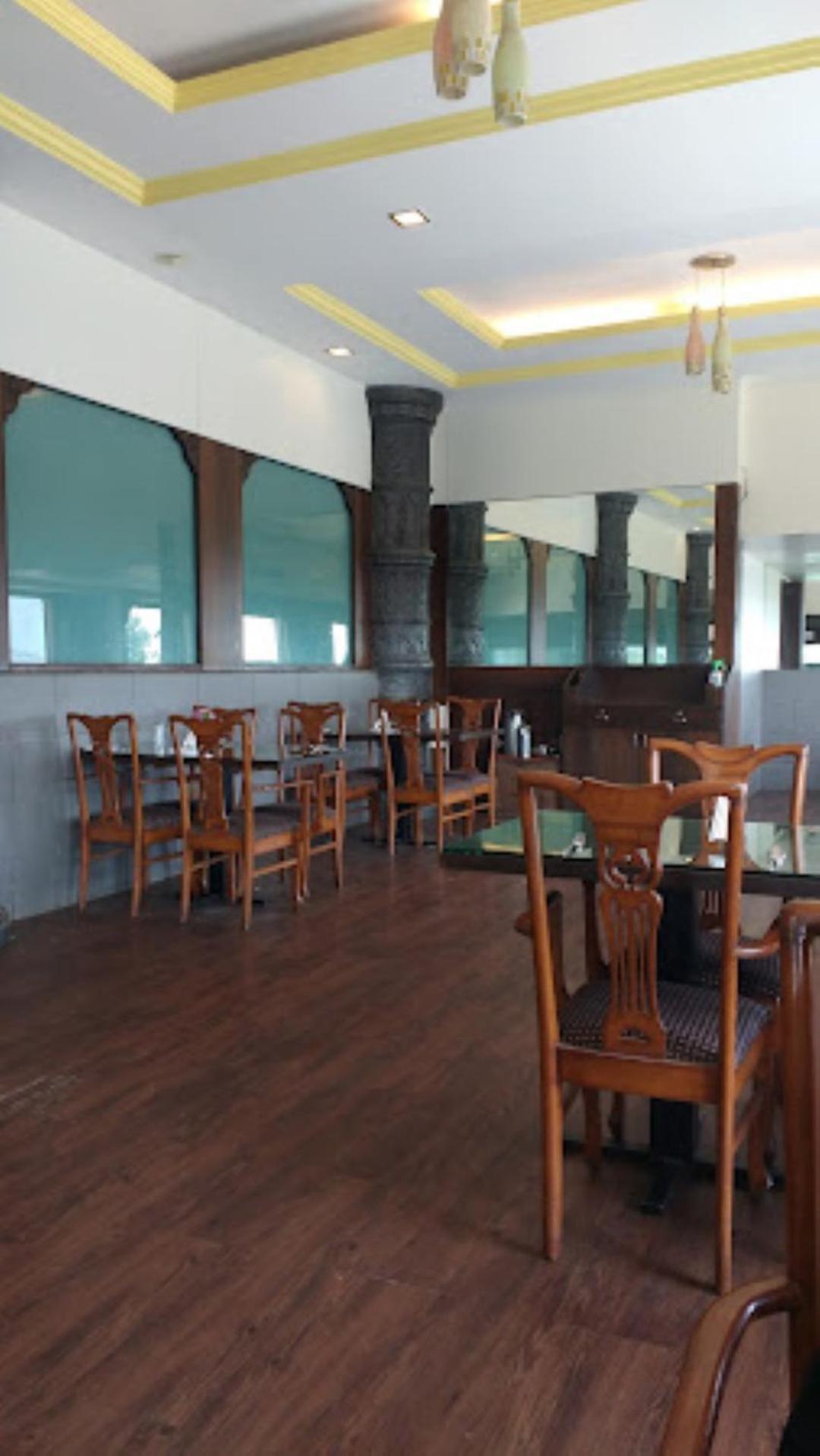 Hotel Maratha Palace,Satara Exterior foto